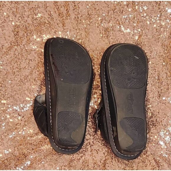 Alegria mules  - Picture 3 of 8